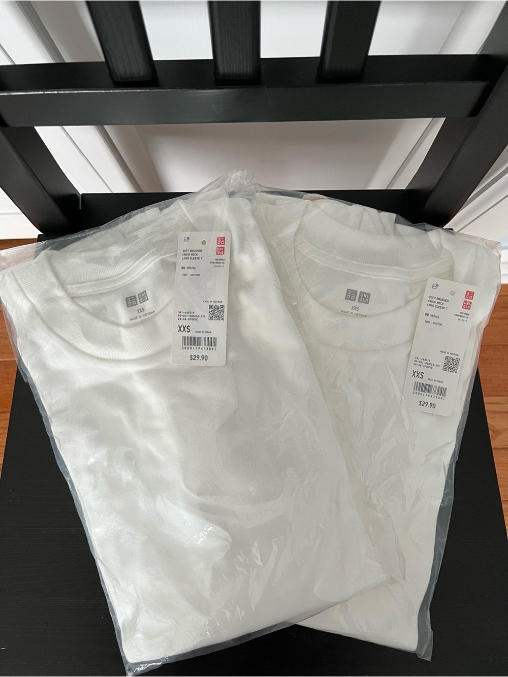 Uniqlo soft brushed long sleeve t-shirt (2)